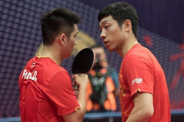 据有利位置 据有利位置