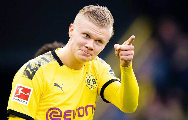 成低头冲顶 成低头冲顶